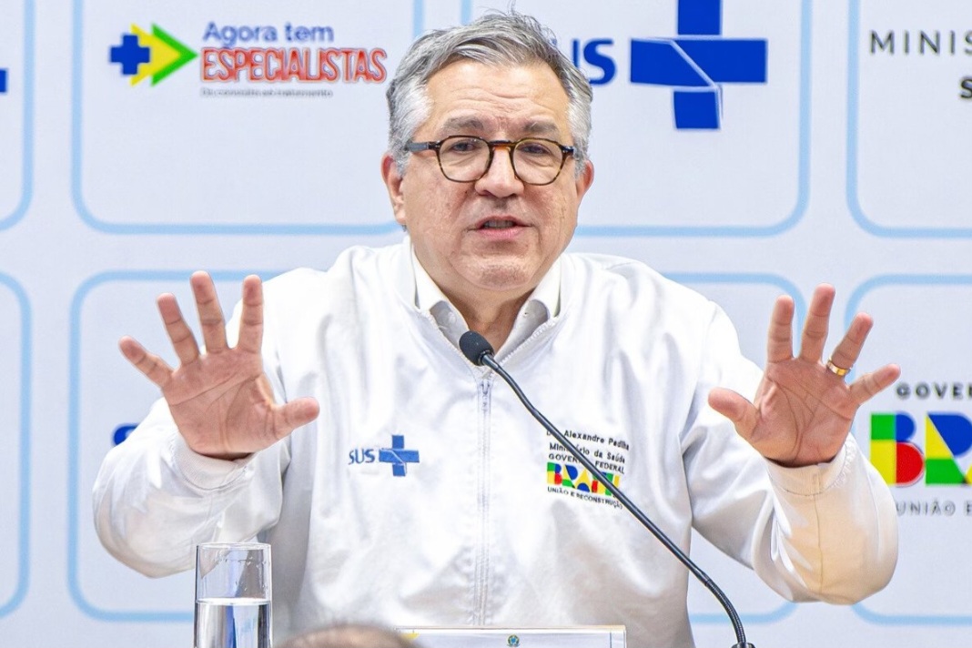 Os USA cancelaram os vistos da esposa e filha do atual ministro da Saúde Alexandre Padilha